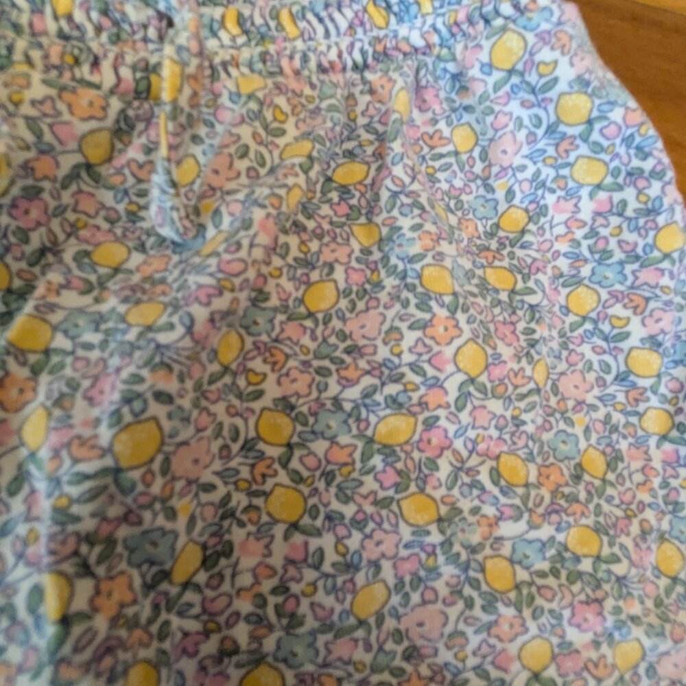 Jojo Maman Bebe Shorts (18-24 months) - Picture 2 of 4